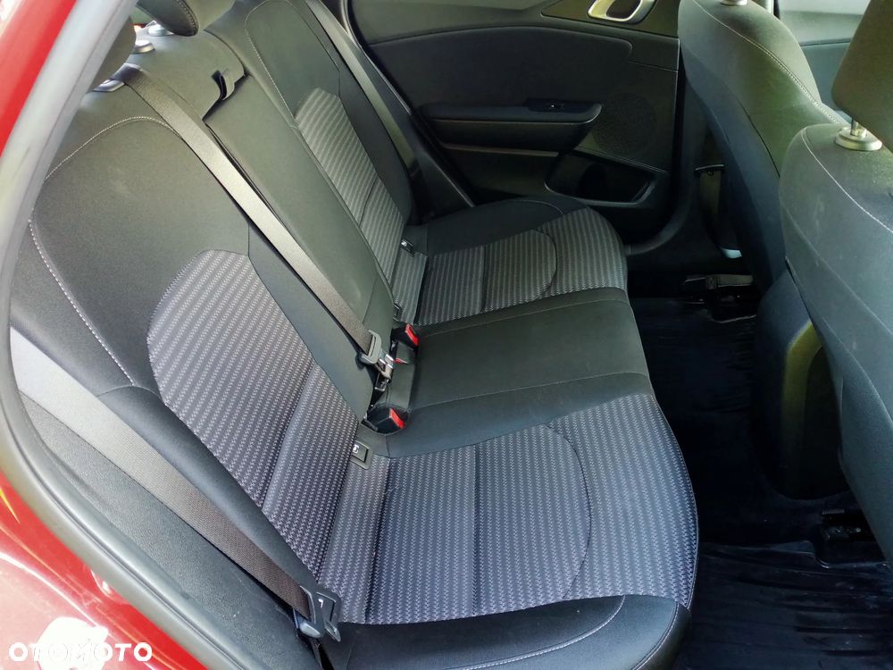 Kia XCeed 1.5 T-GDI M - 13