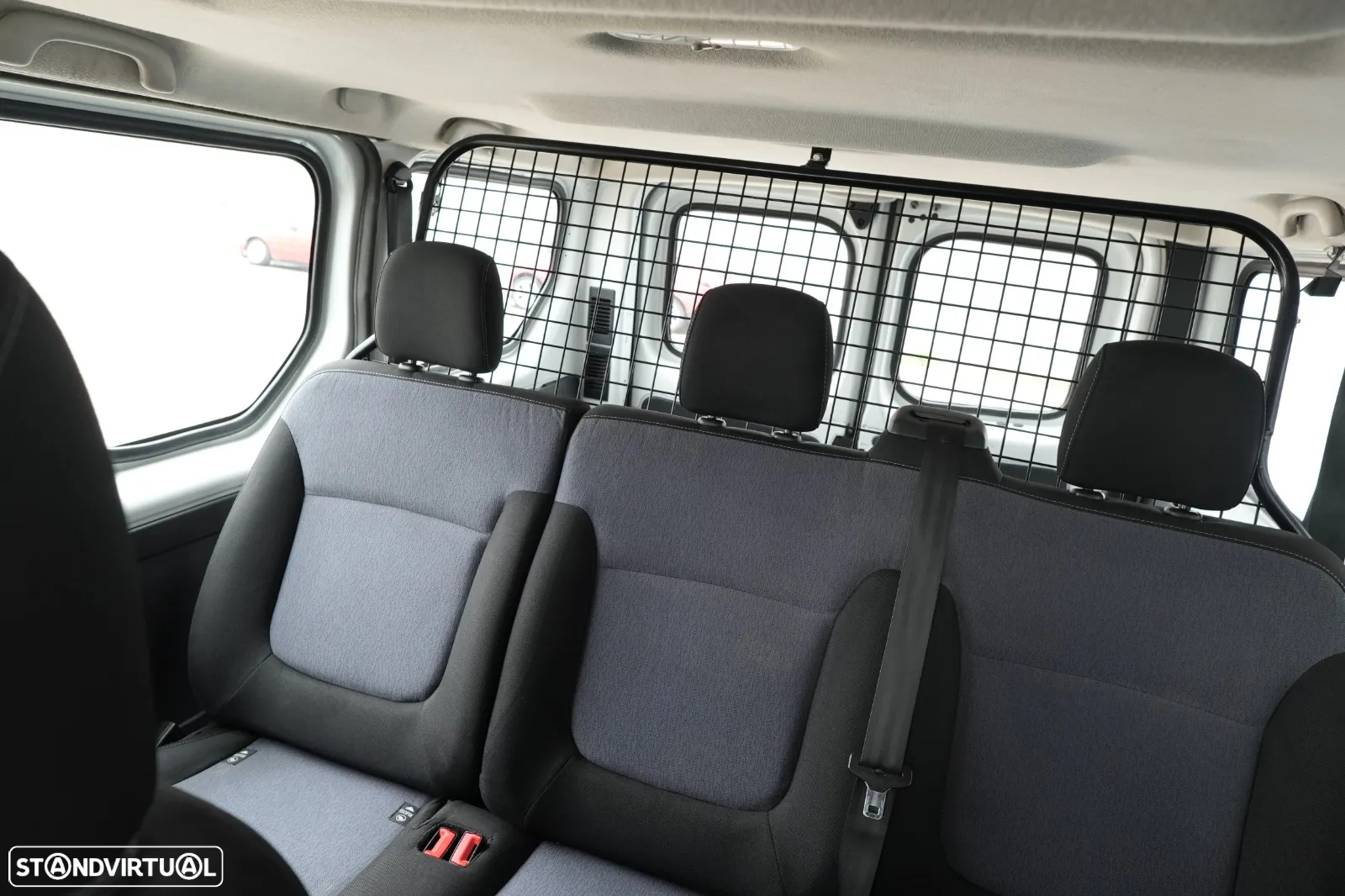 Opel Vivaro - 9
