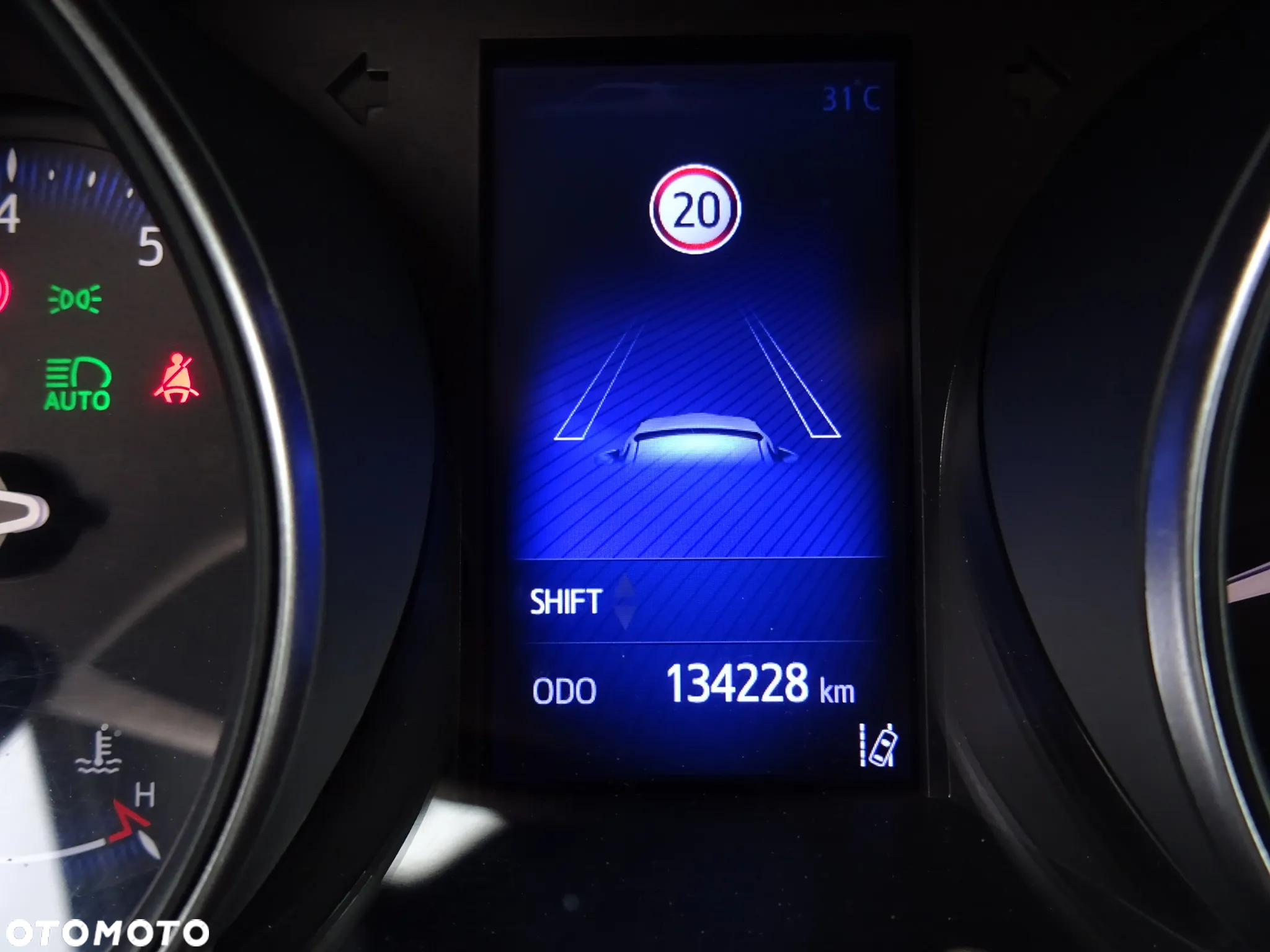 Toyota C-HR 1.2 T Premium - 33