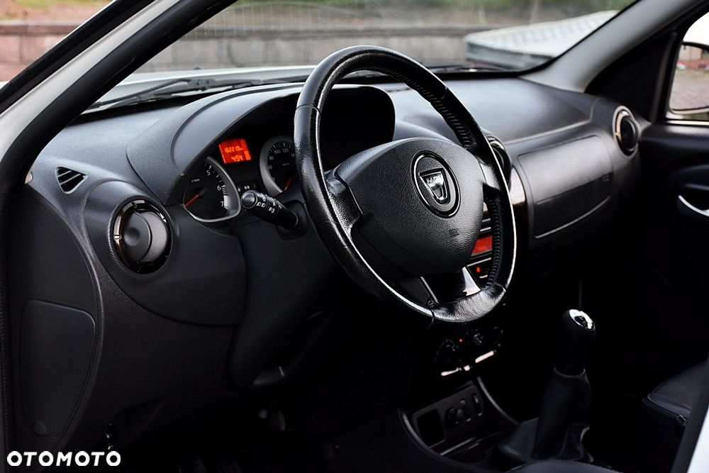 Dacia Duster 1.6 16V 105 4x2 Prestige - 17