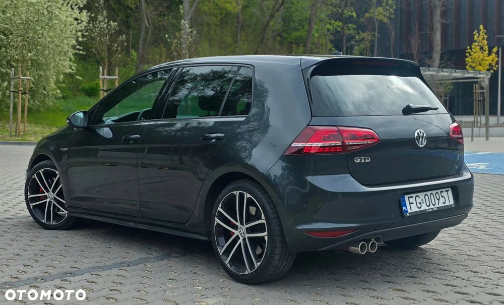 Volkswagen Golf 2.0 TDI BMT GTD - 23