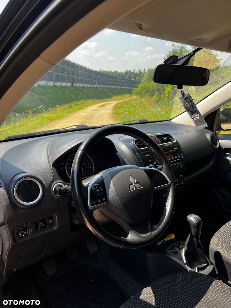 Mitsubishi Space Star 1.2 Intense - 13