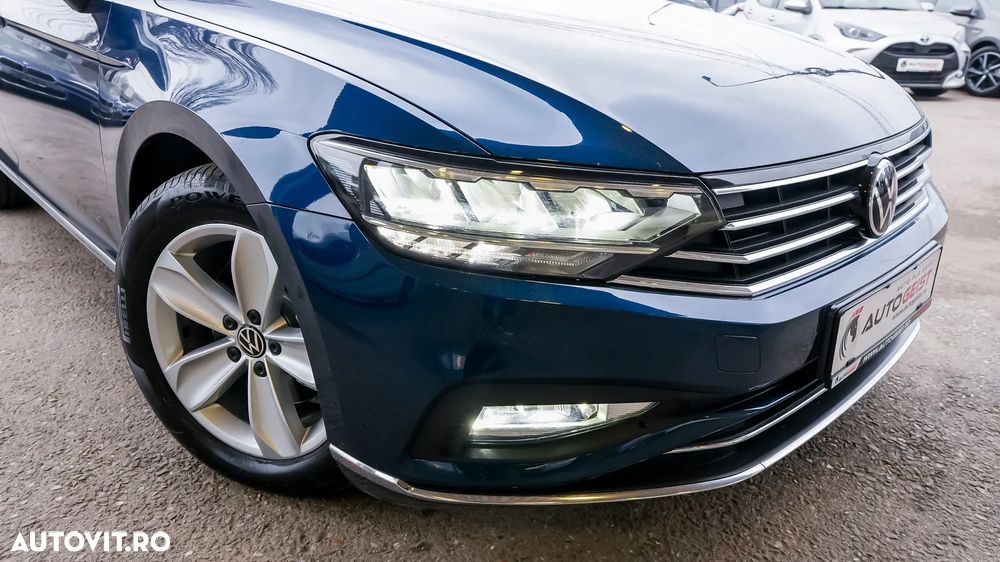 Volkswagen Passat 2.0 TDI DSG Highline - 29