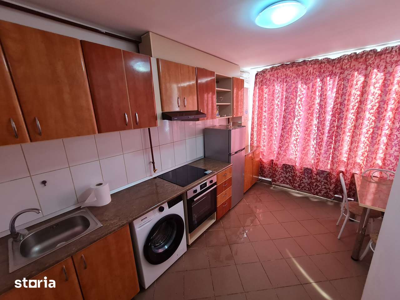 Inchiriez ap. 2 camere ARED UTA Modern Proaspat Zugravit, Et.2, Lift! — fotografia 1