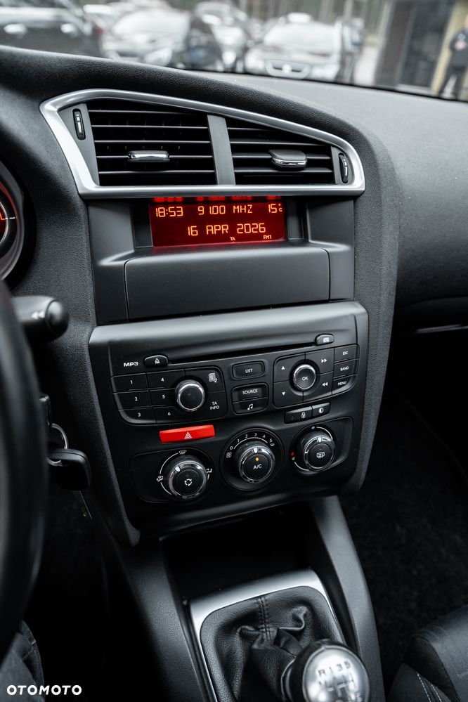 Citroën C4 e-HDi 110 Selection - 30