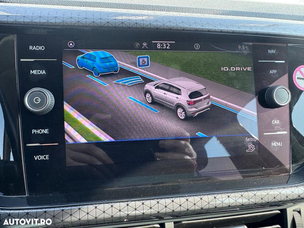 Volkswagen T-Cross - 14