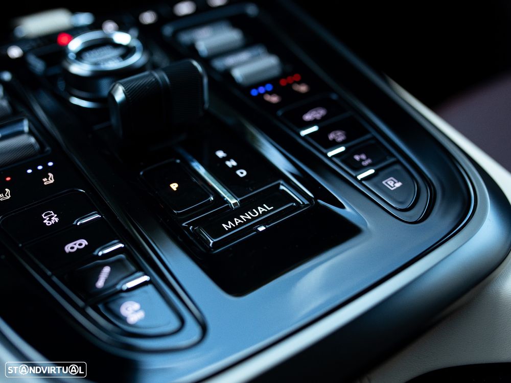 Aston Martin DBX 707 - 43