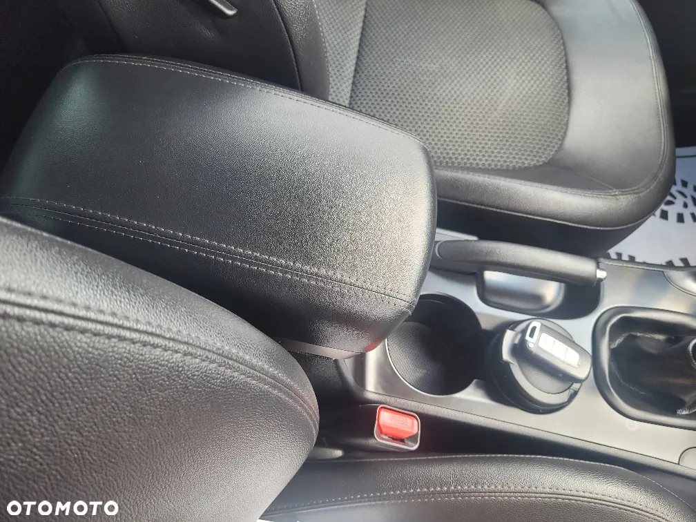 Hyundai ix35 1.6 2WD 5 Star Edition - 14