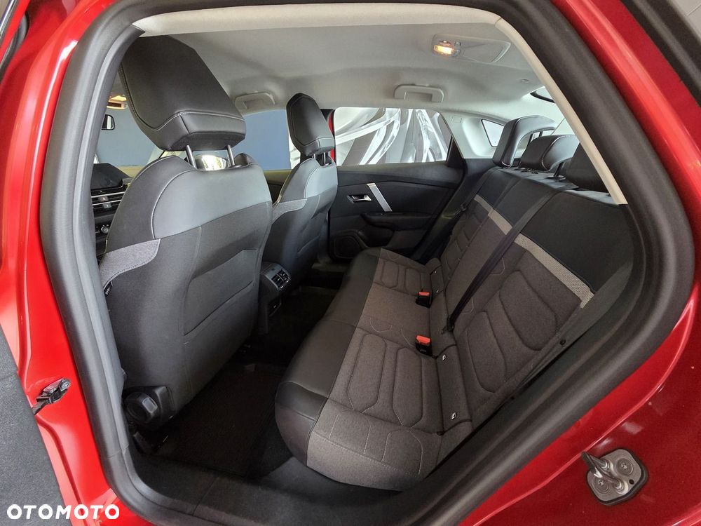 Citroën C4X 1.2 PureTech Plus S&S EAT8 - 9