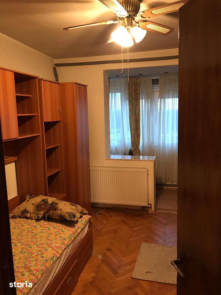 Apartament 3 camere, etaj 10, central Pitesti — fotografia 3