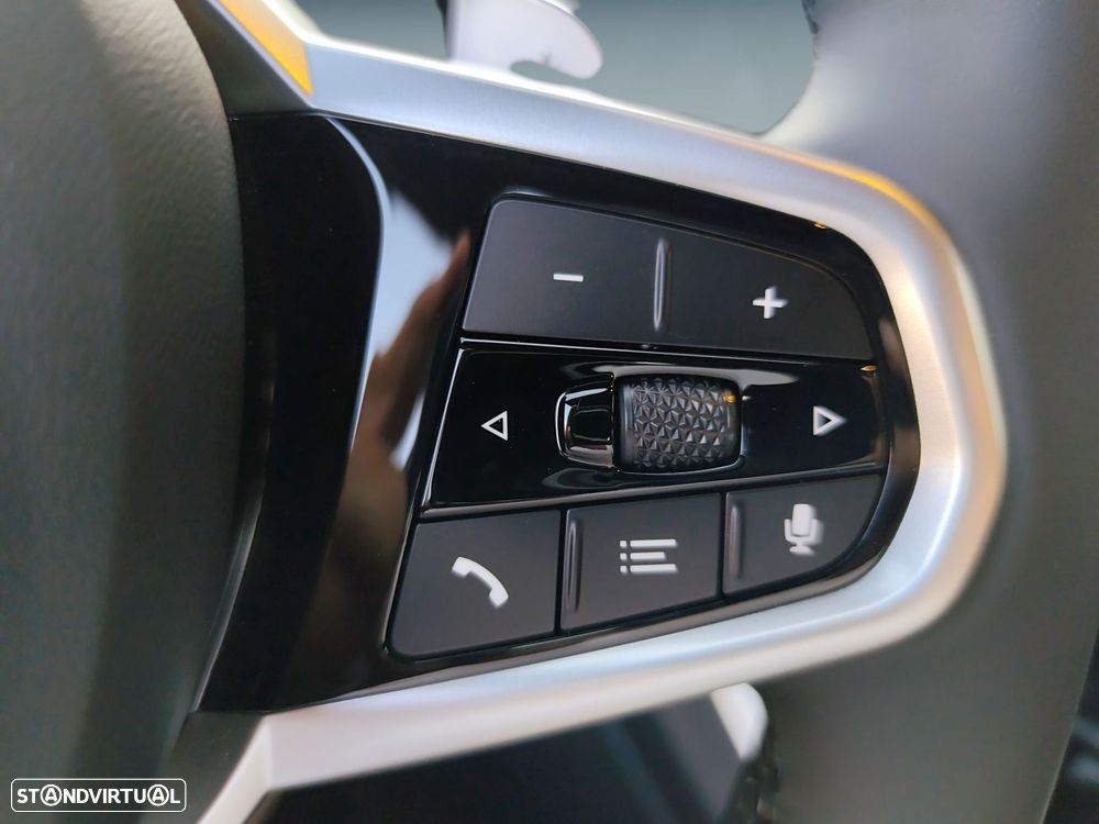 BMW 320 d Pack Desportivo M Auto - 16