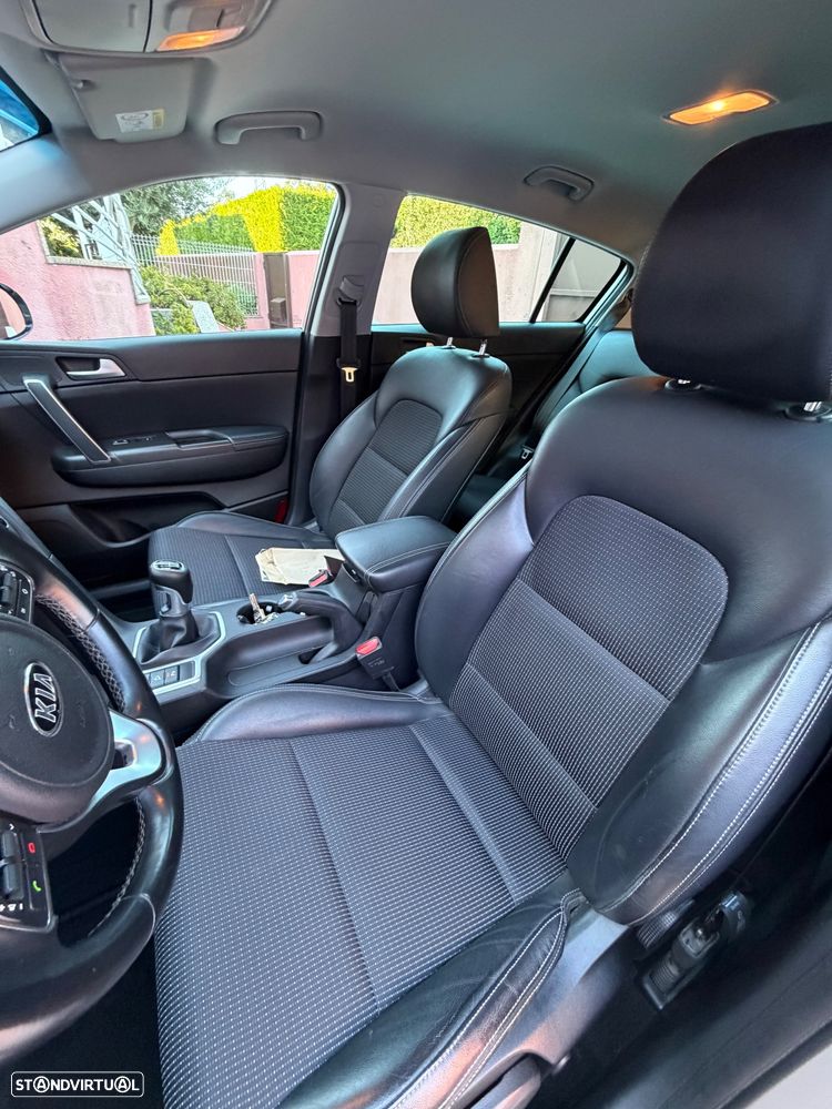 Kia Sportage 1.6 CRDi ISG SX - 8