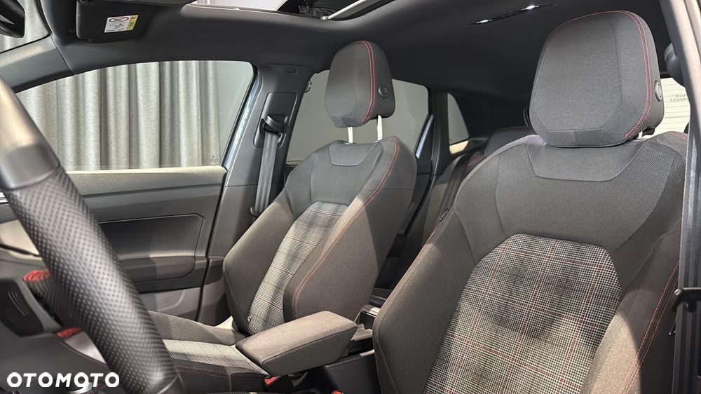 Volkswagen Polo 2.0 TSI GTI DSG - 11
