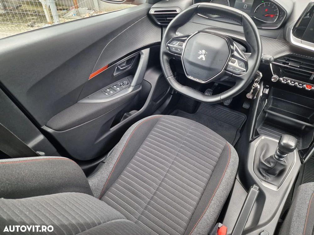 Peugeot 2008 BlueHDi 100 STOP & START Allure - 13
