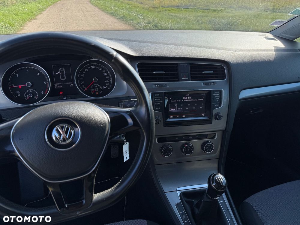 Volkswagen Golf - 12