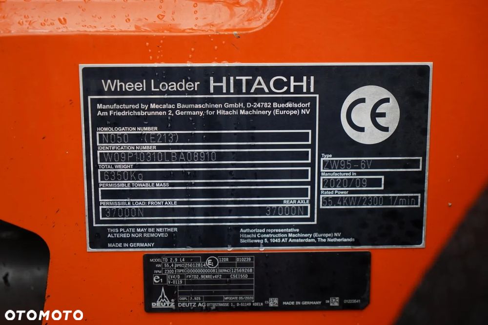 Hitachi ZW95 / ŁADOWARKA KOŁOWA / 2020 R / WIDŁY DO PALET - 38