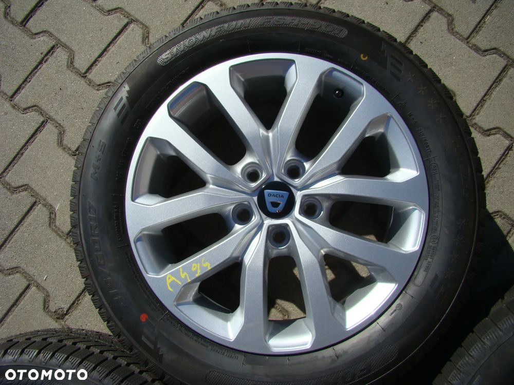 a494 5x114,3 Dacia Duster 7Jx17 et40 opony zimowe niemontowane 215/60 R17 - 4