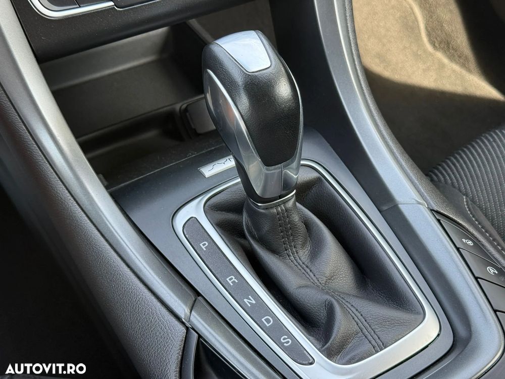 Ford Mondeo 2.0 TDCi Start-Stopp PowerShift-Aut. Vignale - 13
