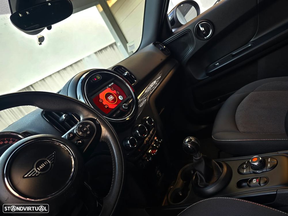 MINI Countryman One D Sport Edition - 43