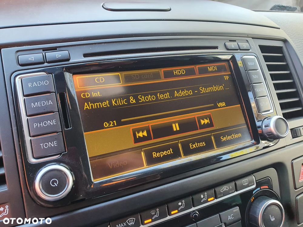 Volkswagen Multivan - 16