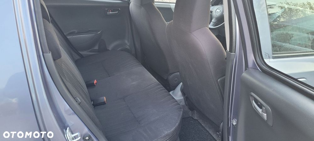 Nissan Pixo 1.0 Visia - 24