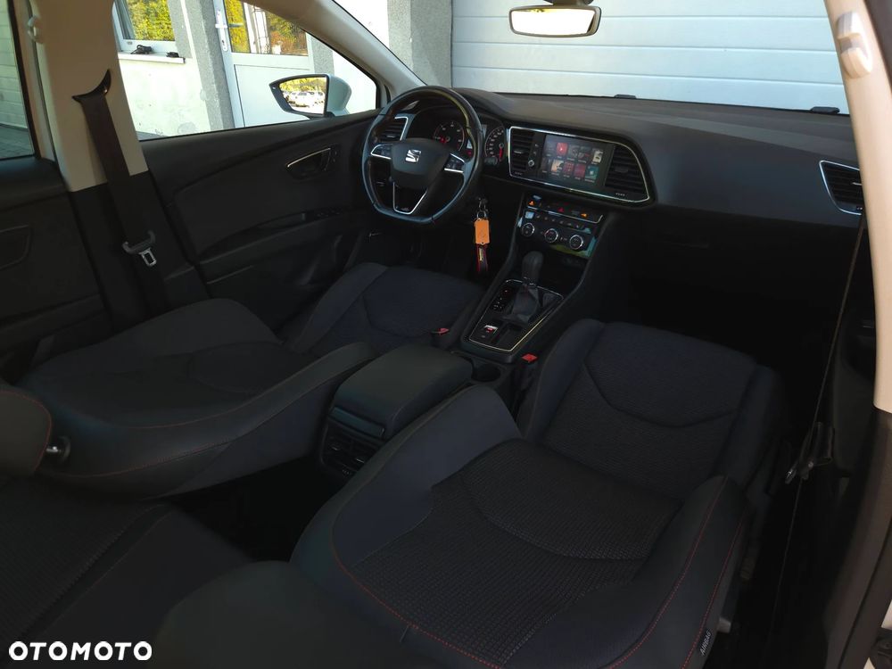 Seat Leon 2.0 TDI DPF Start&Stop DSG FR - 38
