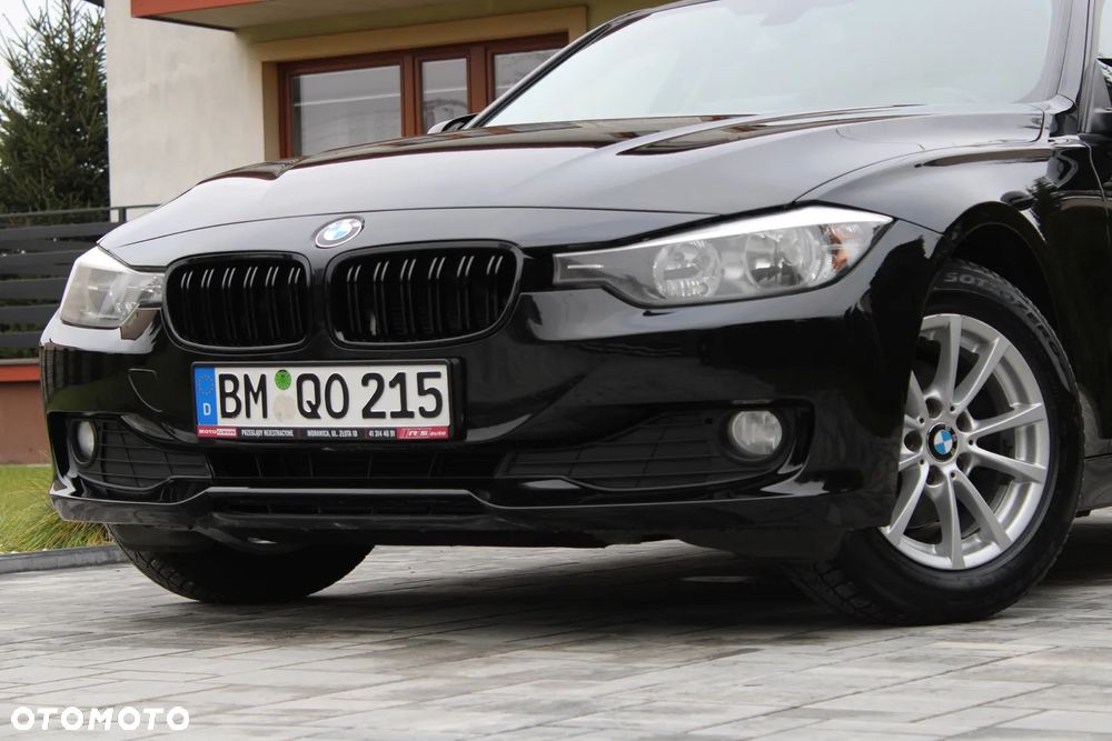 BMW Seria 3 - 18