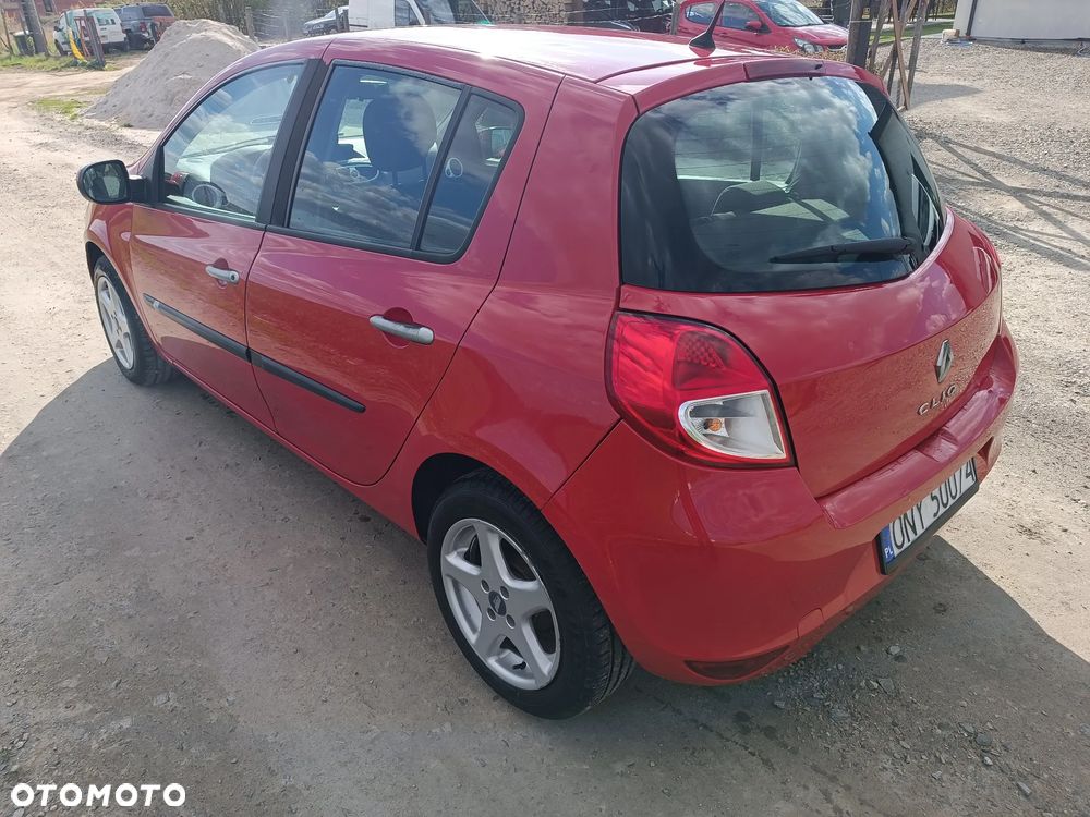 Renault Clio 1.5 dCi Dynamique - 4