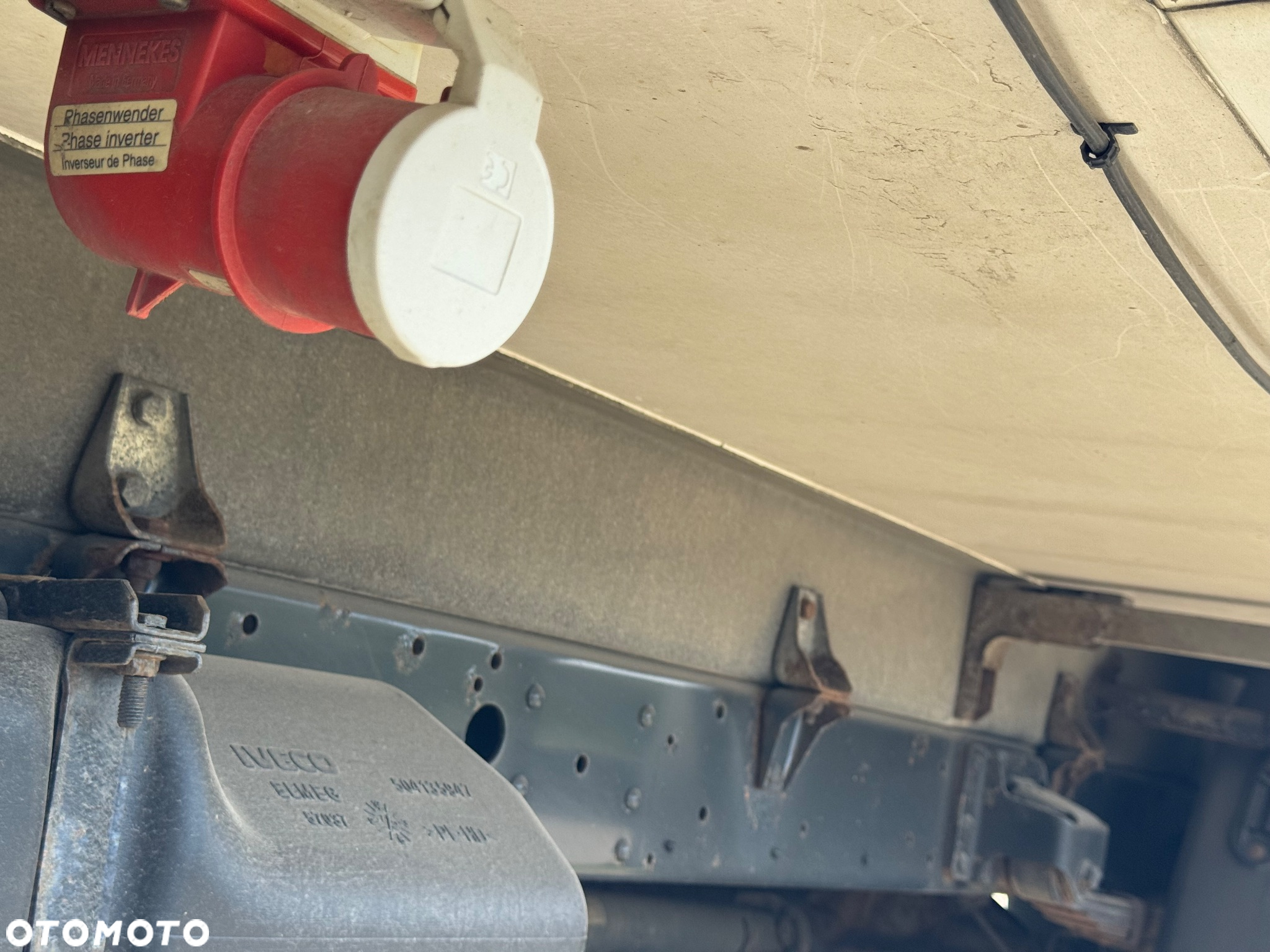 Zabudowa chłodnia, izoterma lamberet 10  euro palet  Iveco  daily - 4