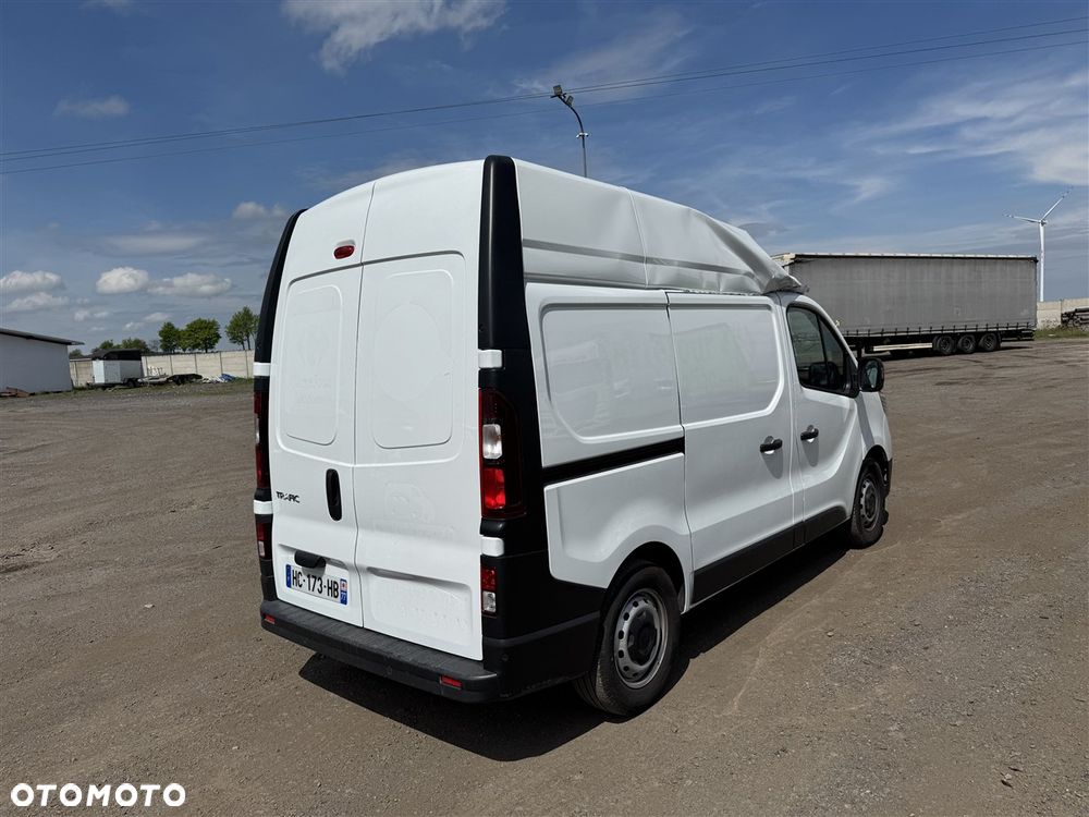 Renault TRAFIC - 4