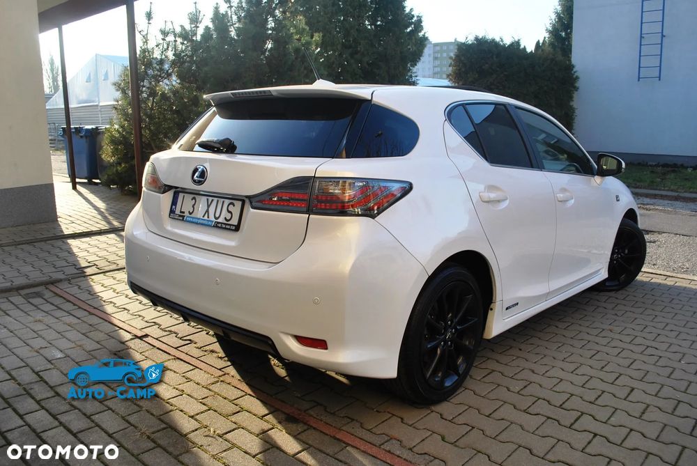 Lexus CT 200h F Sport - 9