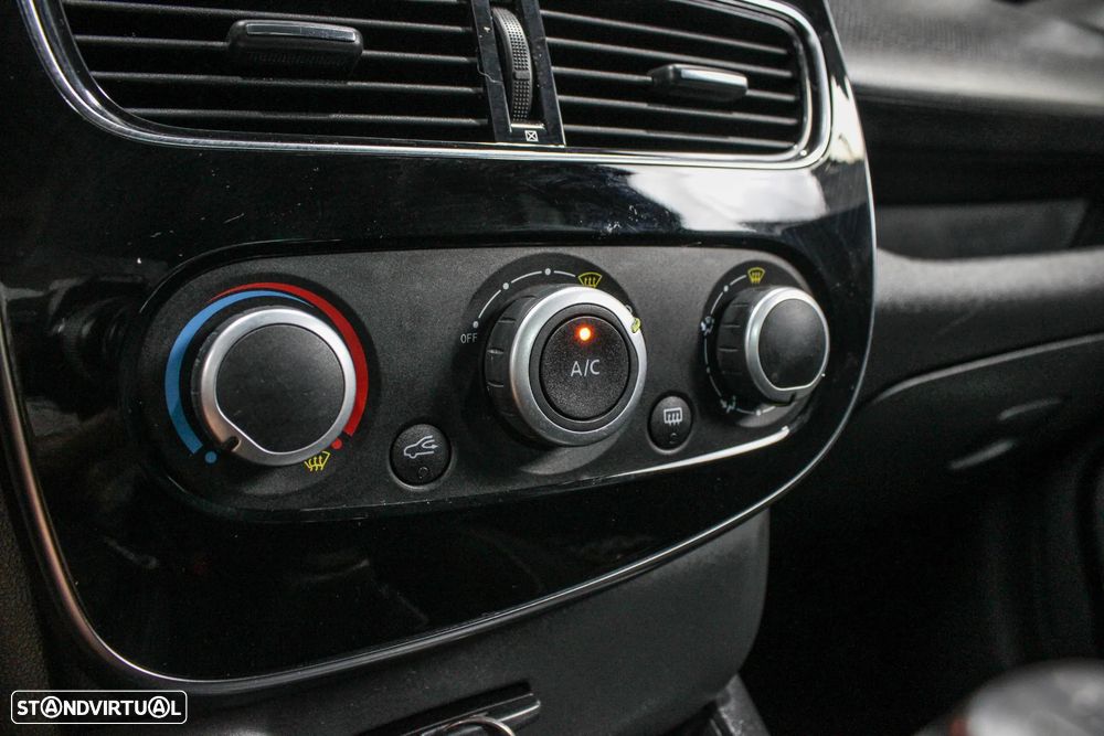 Renault Clio 0.9 TCe Limited Edition - 36