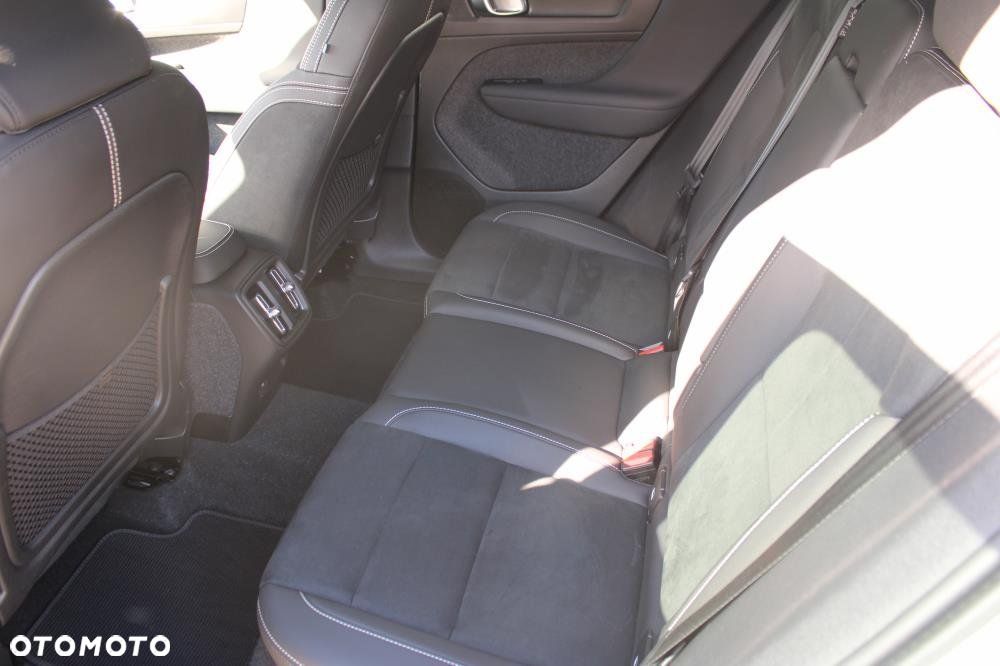 Volvo XC 40 - 9
