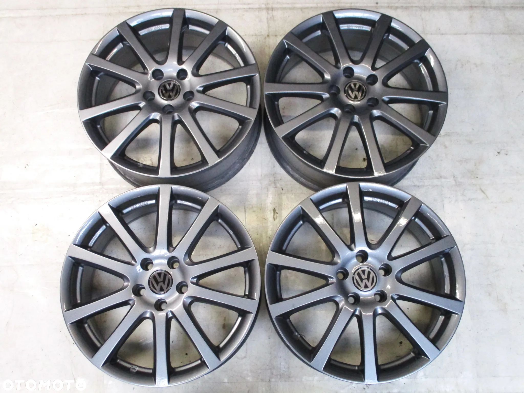 FELGI ALUMINIOWE 18 VW GOLF V VI VII VIII JETTA PASSAT BEETLE II EOS ET42 - 1