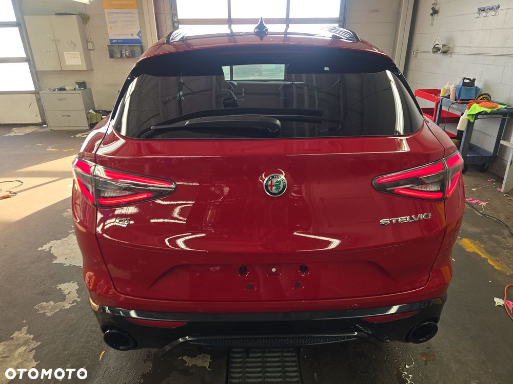 Alfa Romeo Stelvio 2.0 Turbo Veloce TI Q4 - 3