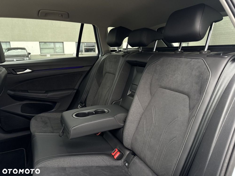 Volkswagen Golf Variant - 17