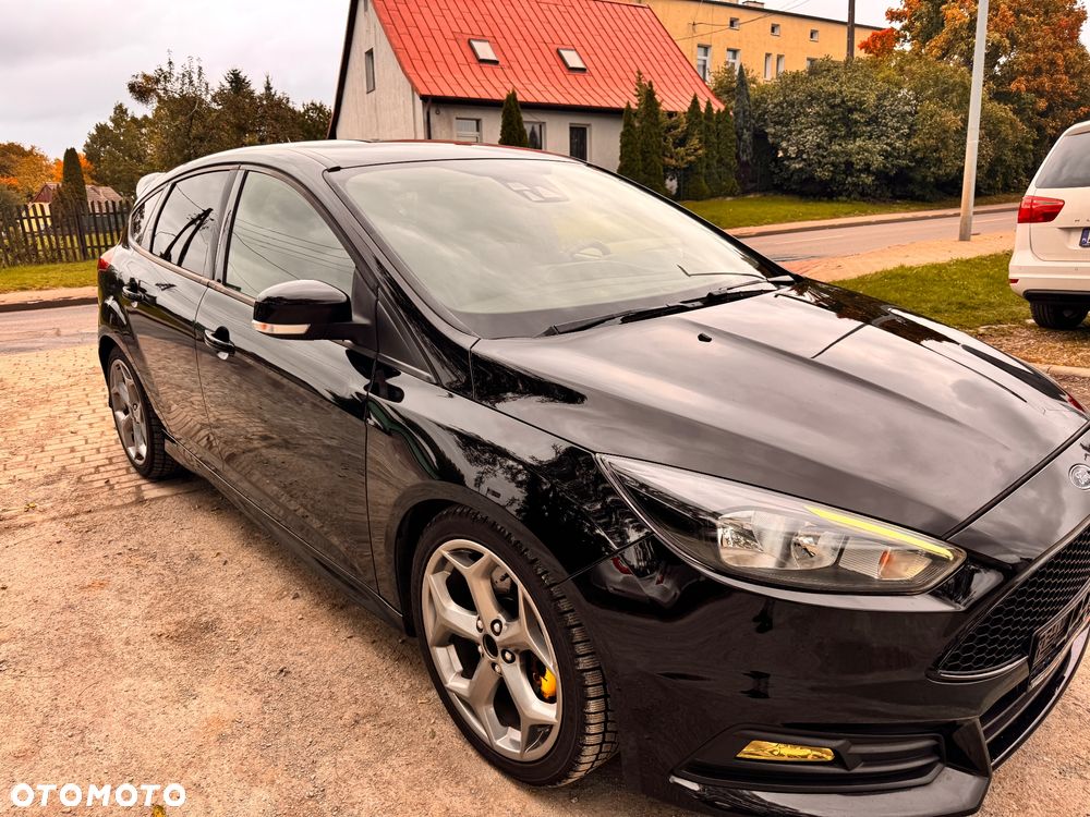 Ford Focus 2.0 EcoBoost ST-2 - 2