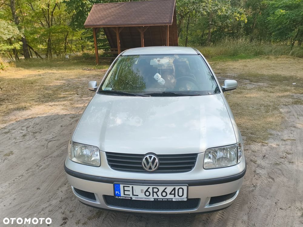 Volkswagen Polo 1.4 Basis - 1