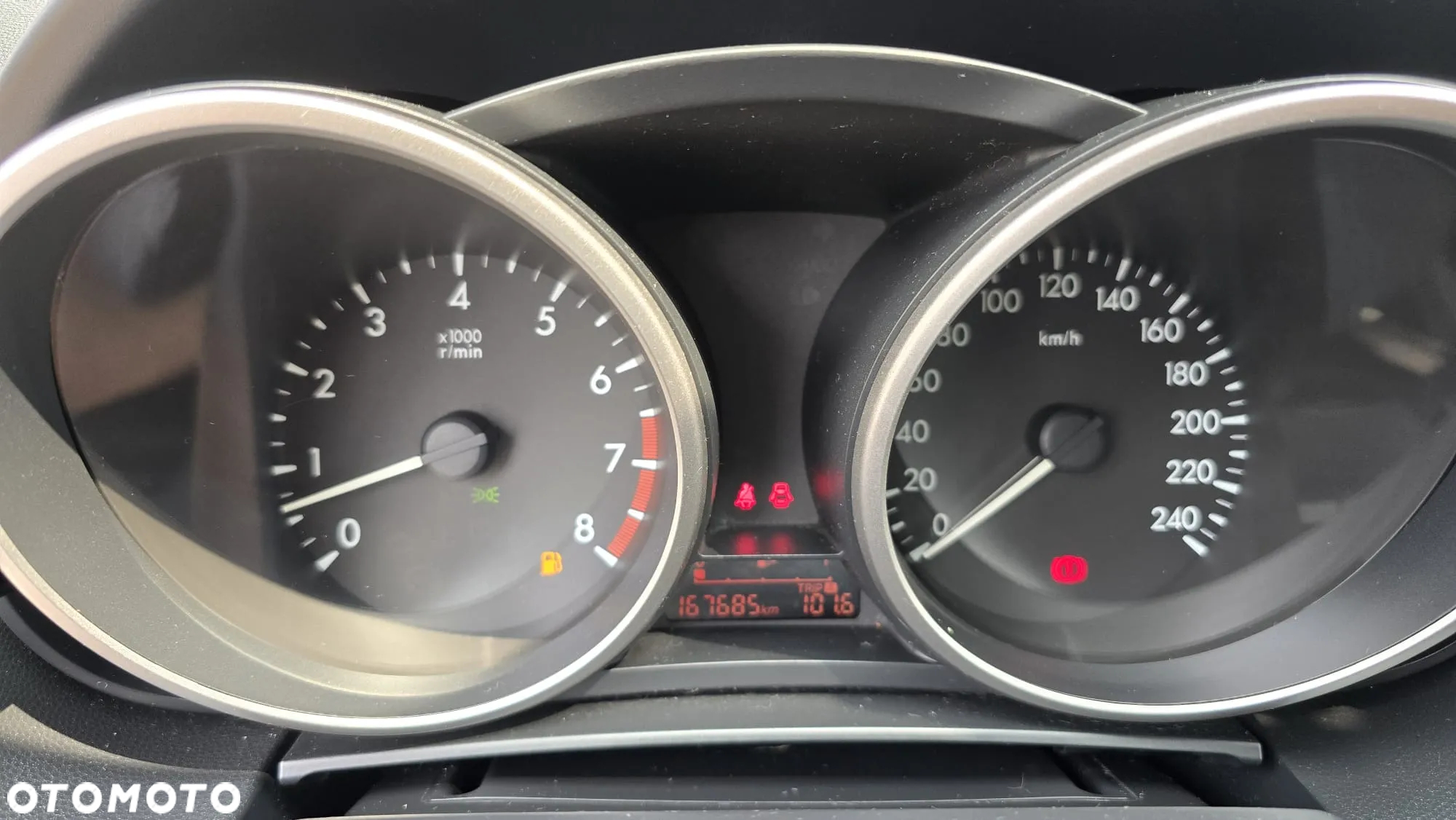 Mazda 5 - 30