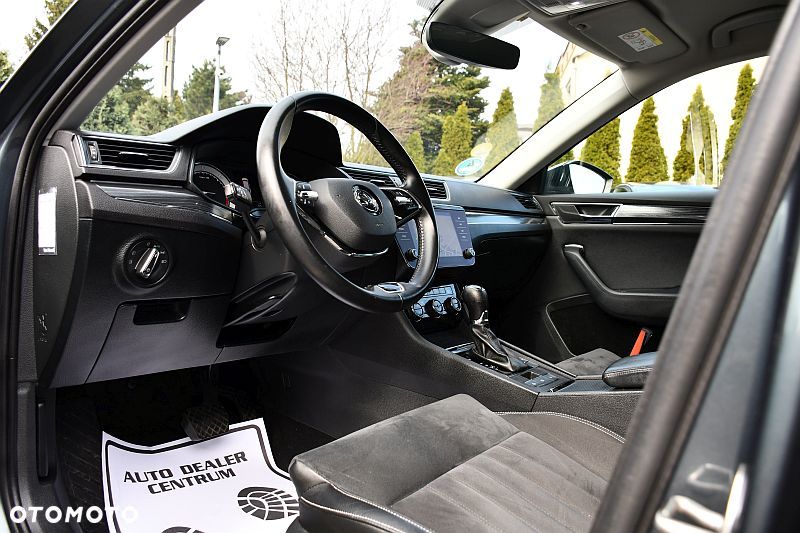 Skoda Superb 2.0 TDI DSG Style - 9