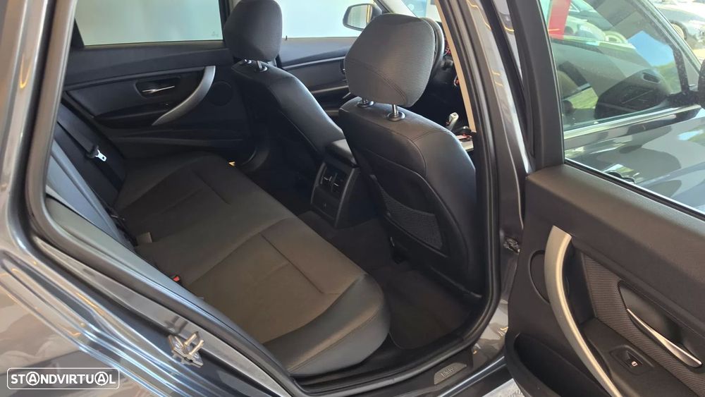 BMW 320 d EfficientDynamics Line Modern Auto - 47