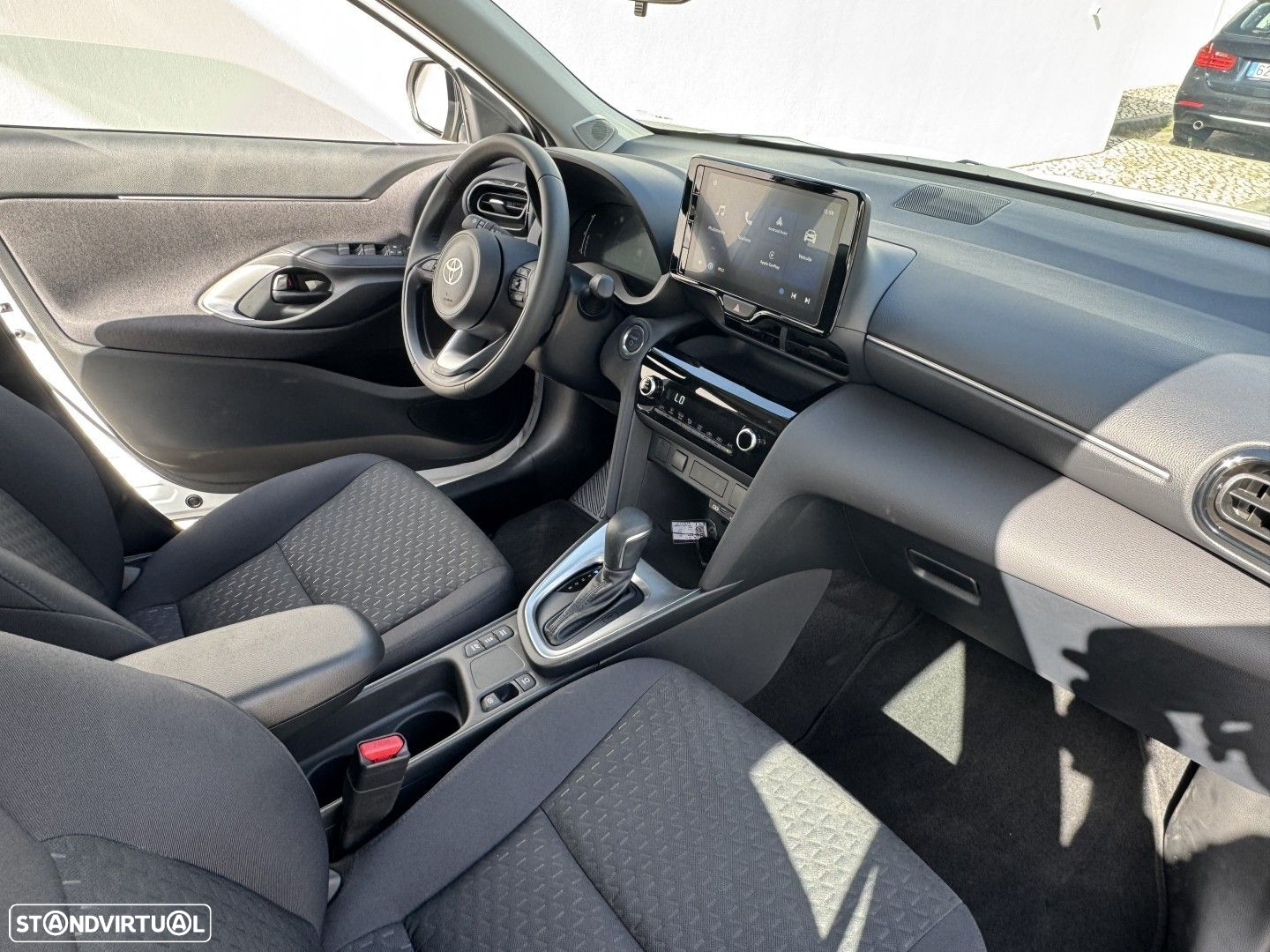 Toyota Yaris Cross 1.5 HDF Comfort Plus - 19