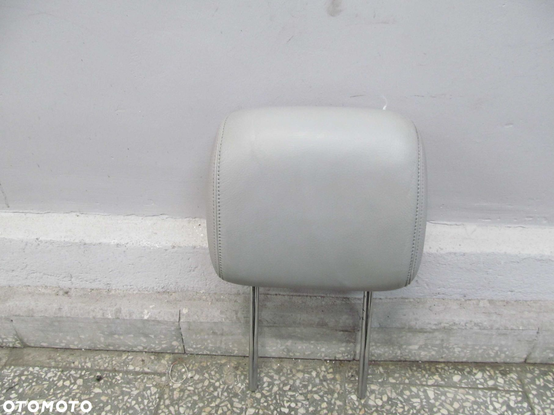 JAGUAR XF ZAGLOWEK FOTELA PRZOD SKORA 07-15 - 4