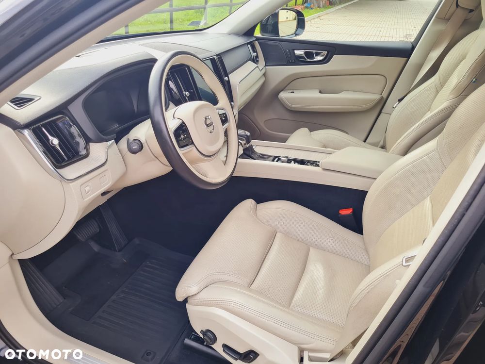 Volvo XC 60 D5 AWD Inscription - 21
