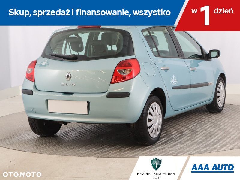 Renault Clio - 7