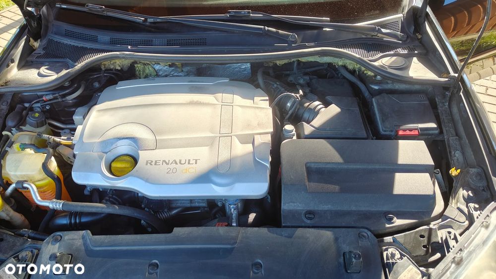 Renault Laguna dCi 150 FAP Bose - 19