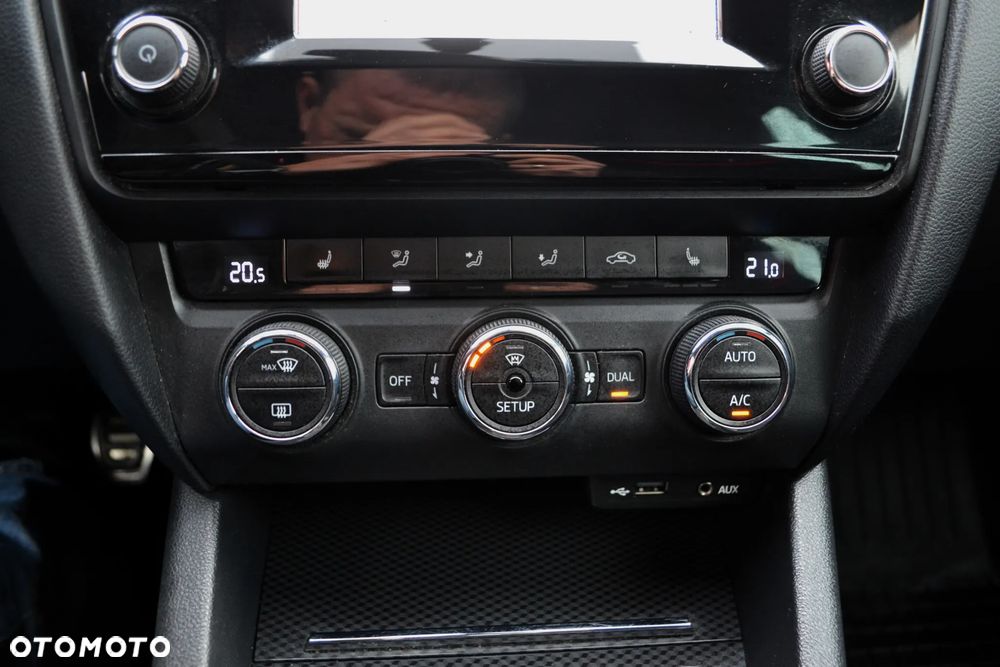 Skoda Octavia 2.0 TDI RS - 21