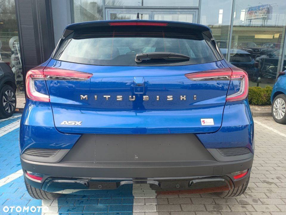Mitsubishi ASX - 5
