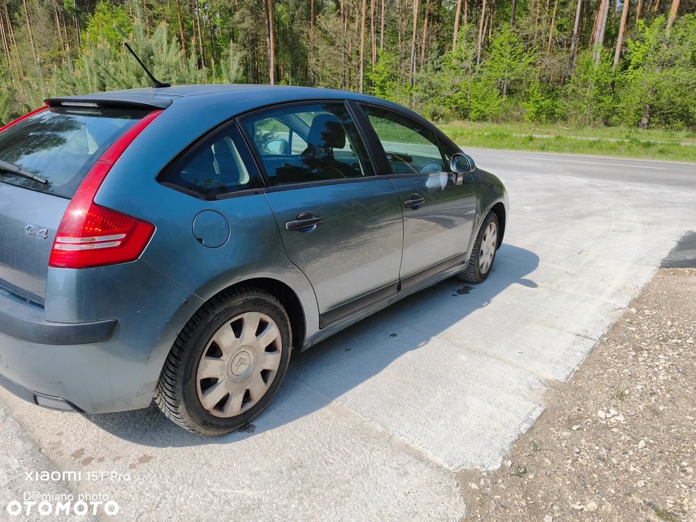 Citroën C4 1.6 16V Exclusive - 4