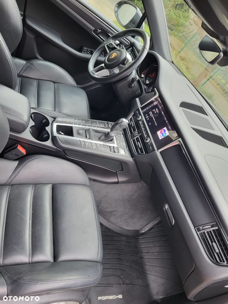 Porsche Macan - 27